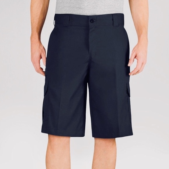 Dickies Other - Mens Dickies Relaxed Fit Cargo Short w/Cell Pocket